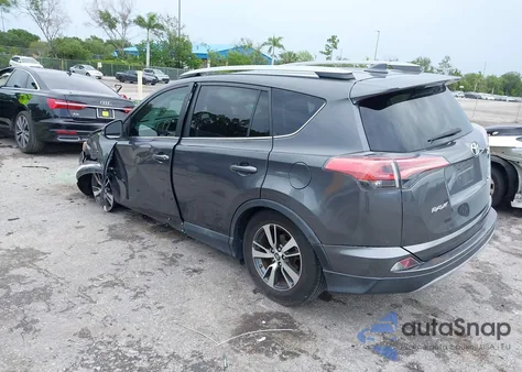 2018 Toyota Rav4 Xle из США, поврежденный, VIN 2T3WFREV8JW517657